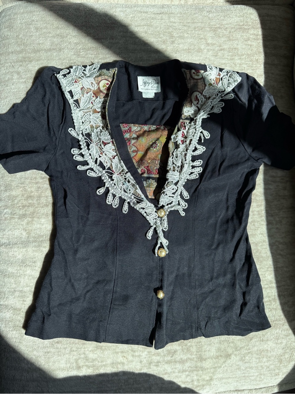 White Lace Trim Jeffrey & Dara Blouse with Detachable Insert- Size 5/6